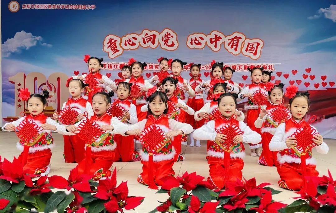 今天早上，去楼下超市买了一盒饼干真好吃！